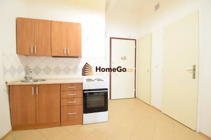 Pronájem bytu 2+1, Praha - Nusle, U gymnázia, 64 m2