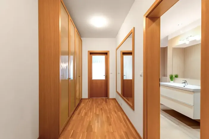 Pronájem bytu 1+kk, Praha - Vinohrady, Korunní, 47 m2