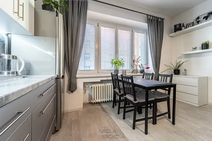 Pronájem bytu 2+kk, Brno, Burešova, 53 m2