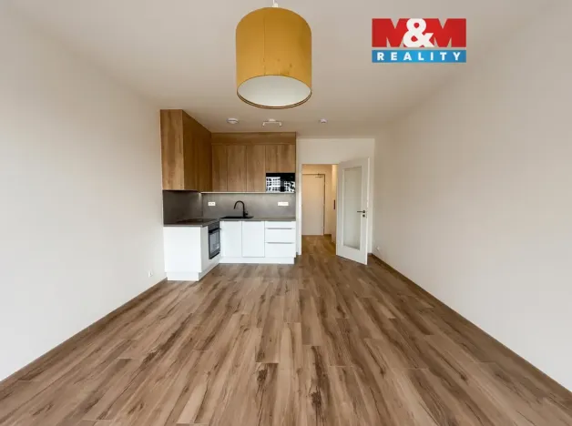 Pronájem bytu 1+kk, Praha, 34 m2