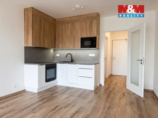 Pronájem bytu 1+kk, Praha, 34 m2