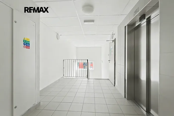 Pronájem bytu 1+kk, Hostivice, Ječná, 42 m2