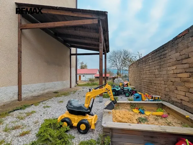 Prodej bytu 3+1, Všeradice, 74 m2