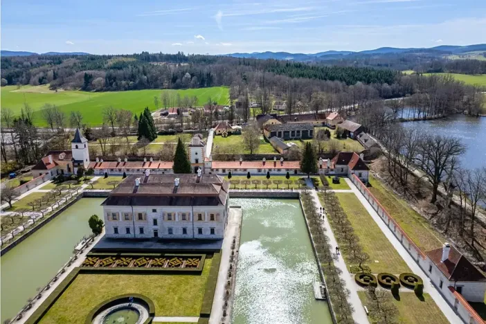 Prodej restaurace, Netolice, 176 m2