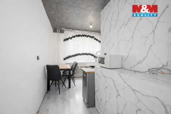 Prodej bytu 3+1, Krupka - Maršov, Karla Čapka, 80 m2