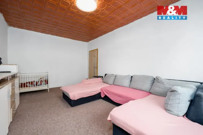 Prodej bytu 3+1, Krupka - Maršov, Karla Čapka, 80 m2