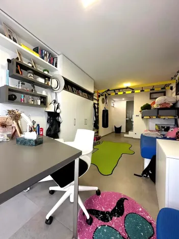 Prodej bytu 3+kk, Praha - Prosek, Zubrnická, 103 m2