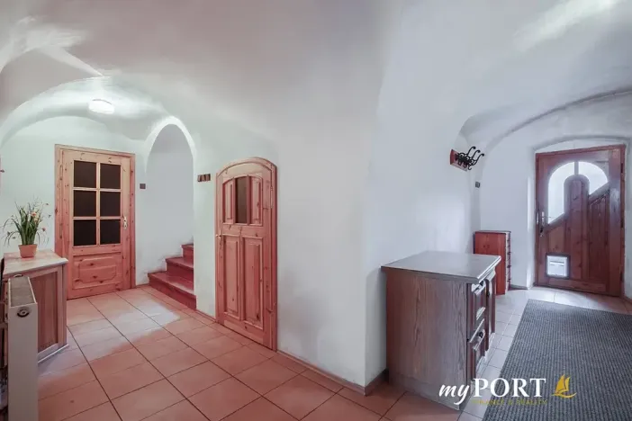 Prodej vícegeneračního domu, Chyše, Žižkovo náměstí, 322 m2