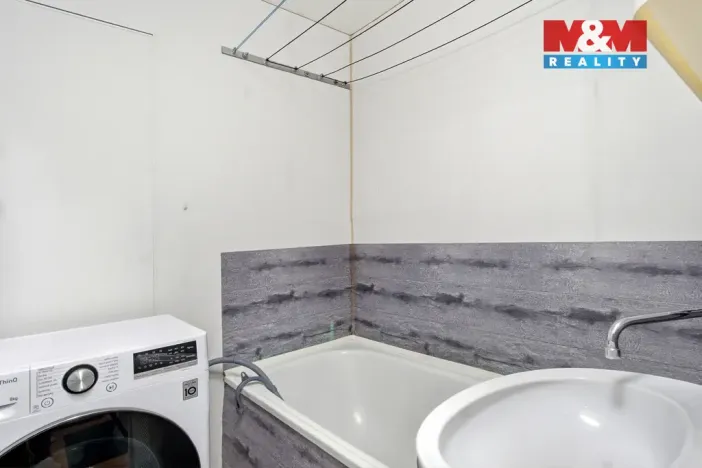 Prodej bytu 2+1, Bílina, Sídliště Za Chlumem, 60 m2