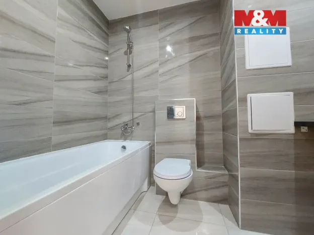 Prodej bytu 4+1, Klášterec nad Ohří, Družstevní, 81 m2