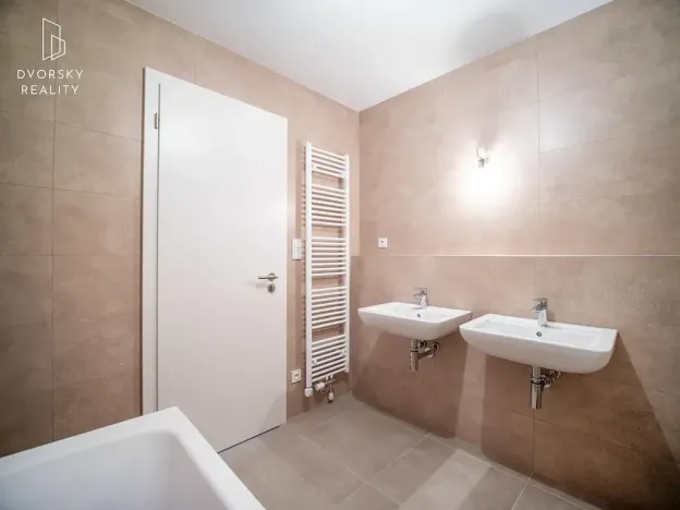 Prodej bytu 4+kk, Praha - Letňany, 208 m2