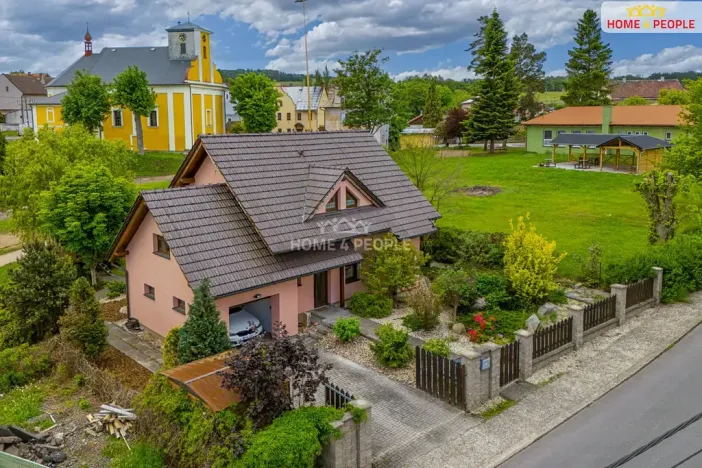 Prodej rodinného domu, Stanovice, 200 m2