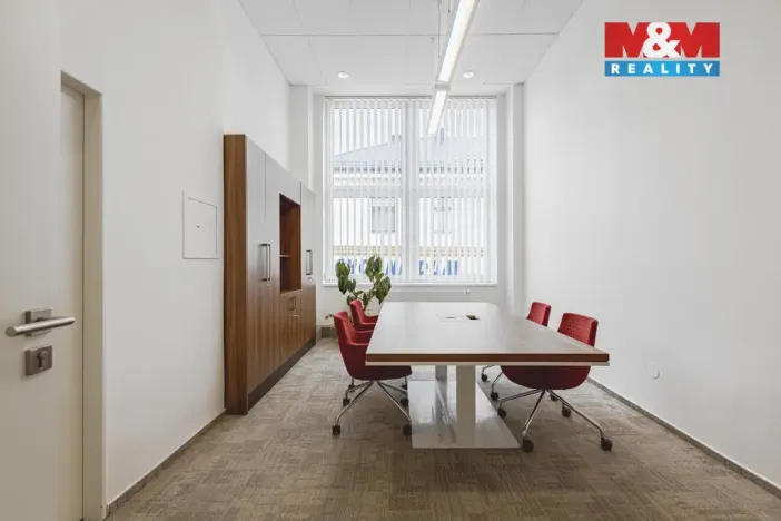 Pronájem kanceláře, Klatovy - Klatovy I, nám. Míru, 396 m2