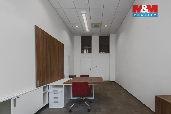 Pronájem kanceláře, Klatovy - Klatovy I, nám. Míru, 396 m2