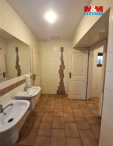 Pronájem restaurace, Holice, Smetanova, 220 m2