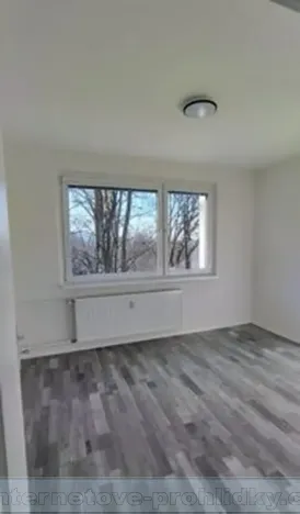 Pronájem bytu 3+1, Liberec, Sametová, 77 m2