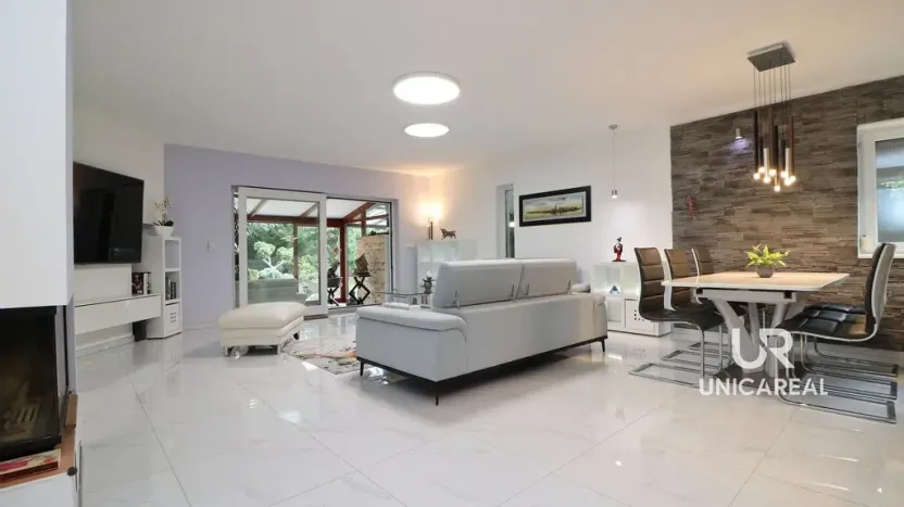 Prodej rodinného domu, Brno - Komín, Hlavní, 558 m2