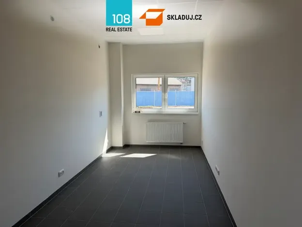 Pronájem skladu, Kladno, Dubská, 1026 m2
