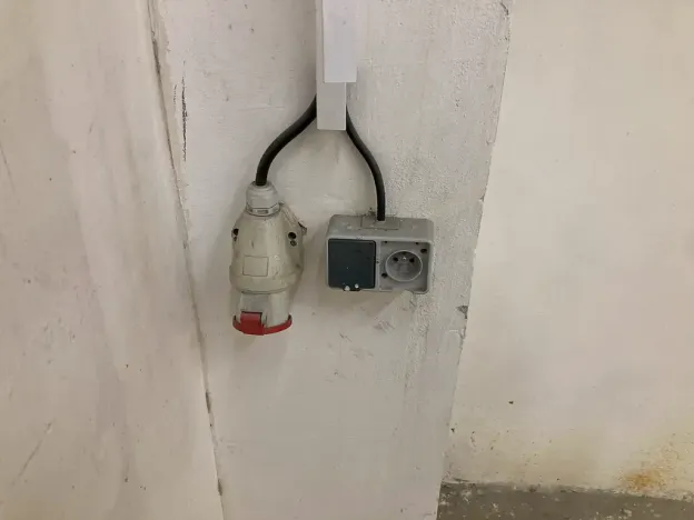 Pronájem skladu, Brno, Valchařská, 371 m2