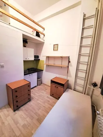 Pronájem bytu 1+kk, Praha - Radotín, Vrážská, 25 m2