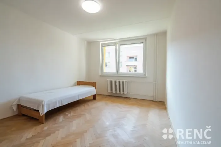 Pronájem bytu 3+1, Brno, Řezáčova, 75 m2