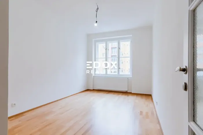 Prodej bytu 3+1, Praha - Vinohrady, Hradecká, 95 m2