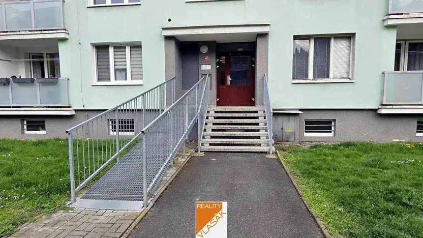 Pronájem bytu 2+1, Kadaň, Na Podlesí, 55 m2