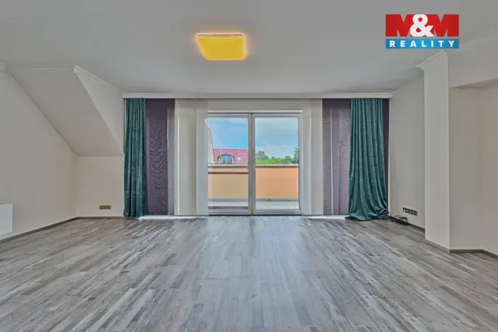 Pronájem bytu 2+kk, Čáslav - Čáslav-Staré Město, nám. Jana Žižky z Trocnova, 65 m2