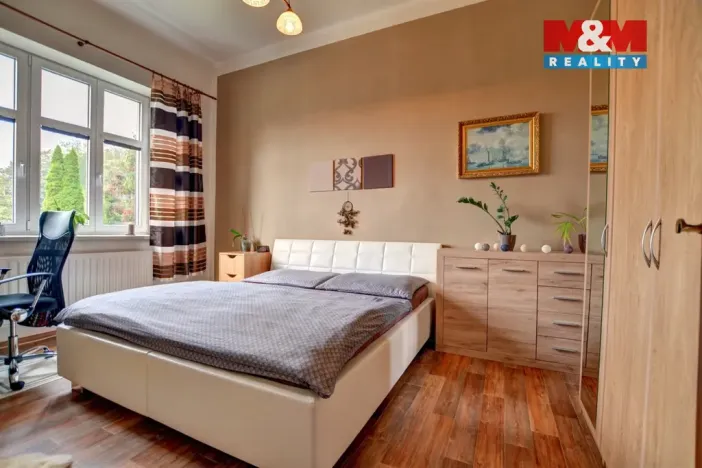 Prodej rodinného domu, Hostinné, Horská, 408 m2