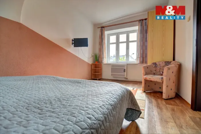 Prodej rodinného domu, Hostinné, Horská, 408 m2