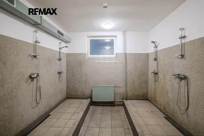 Prodej výrobních prostor, Plzeň, Dopravní, 9469 m2