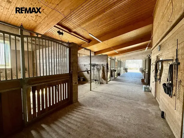 Prodej zemědělského objektu, Spálené Poříčí, 1300 m2