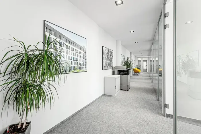 Pronájem kanceláře, Praha - Holešovice, U Uranie, 500 m2