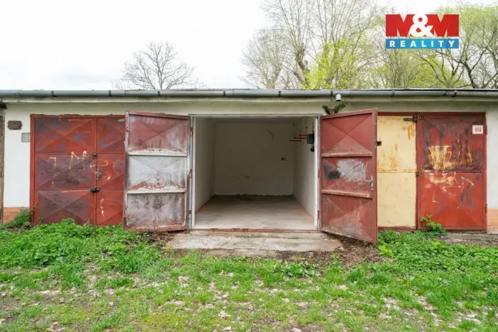 Prodej garáže, Šternberk, Závodní, 18 m2