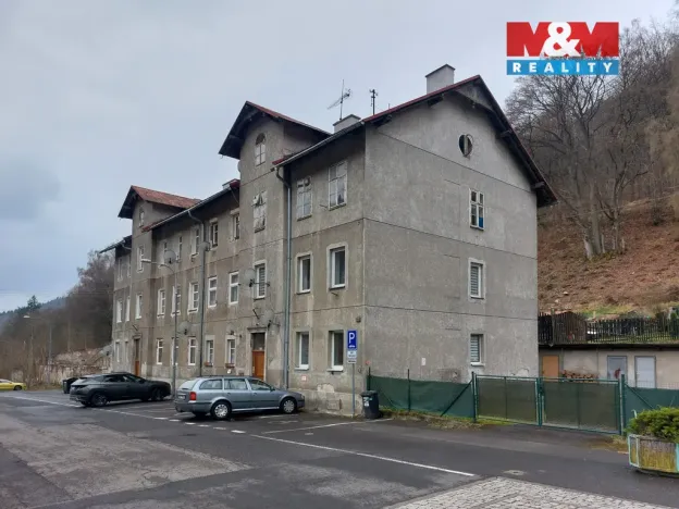 Prodej bytu 2+1, Jáchymov, K Lanovce, 37 m2