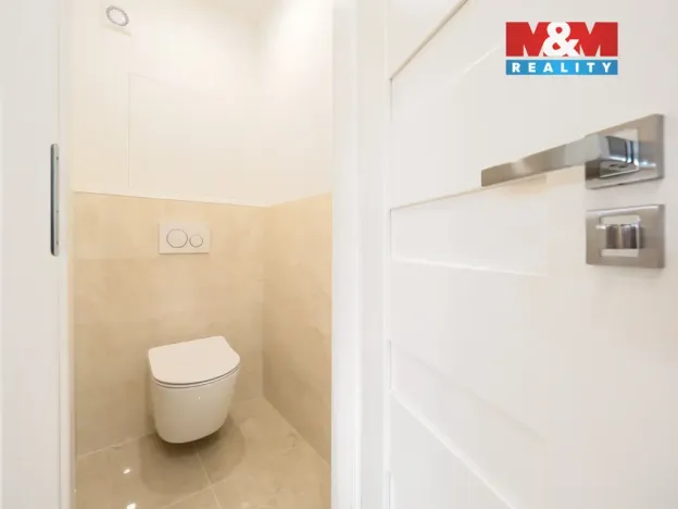 Prodej bytu 3+kk, Praha - Bohnice, Zelenohorská, 77 m2