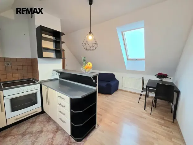 Prodej bytu 2+kk, Jesenice, Příčná I., 45 m2