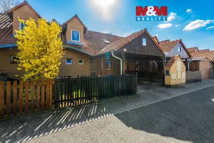 Prodej rodinného domu, Luštěnice - Zelená, Sluneční, 131 m2