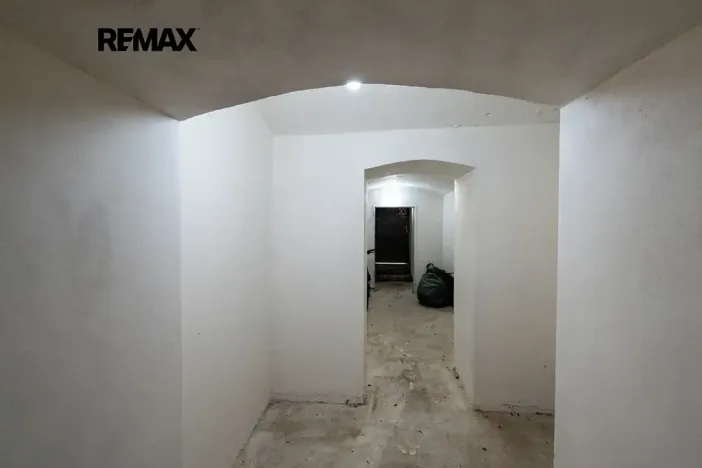 Prodej - jiné, Praha - Žižkov, Seifertova, 30 m2