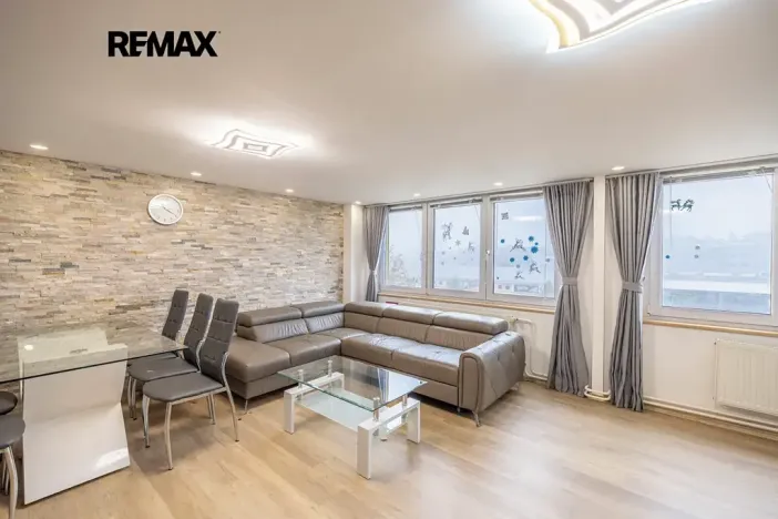 Pronájem bytu 4+kk, Praha - Modřany, Plovdivská, 82 m2