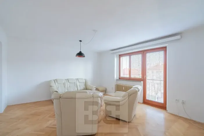 Pronájem bytu 2+1, Hradec Králové, Skupova, 61 m2