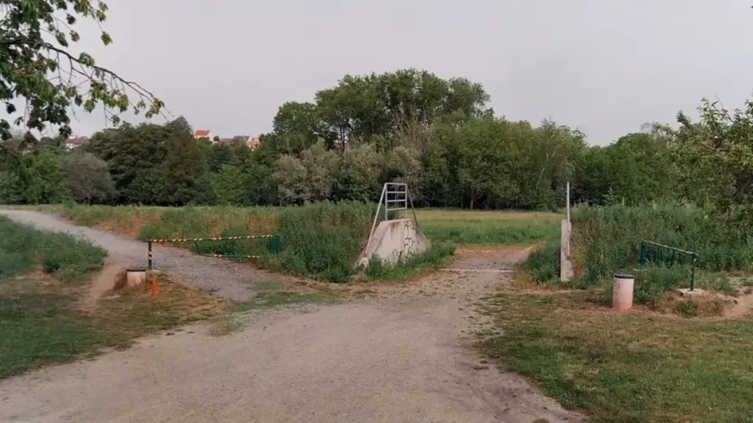 Prodej pole, Benátky nad Jizerou, 3281 m2