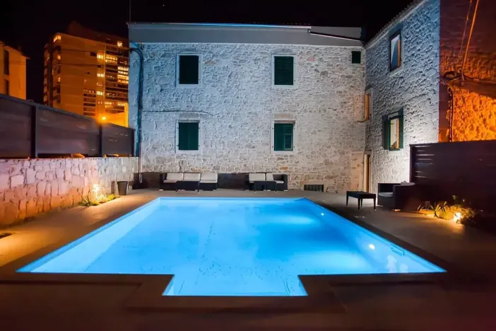 Prodej ubytování, Bilice, Chorvatsko, 387 m2