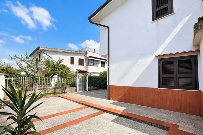 Prodej rodinného domu, Scalea, Itálie, Via Egidio Covello, 80 m2