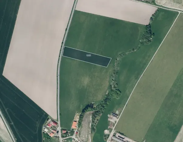 Prodej podílu pole, Uhersko, 11302 m2