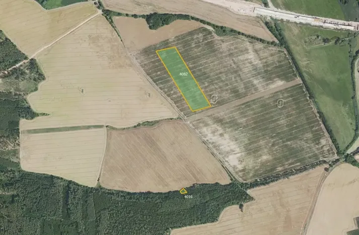 Prodej pole, Nesuchyně, 14222 m2