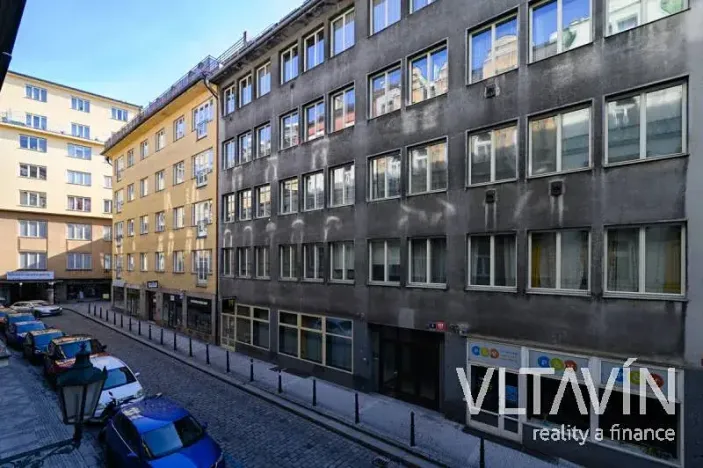 Pronájem bytu 2+1, Praha - Staré Město, Benediktská, 63 m2