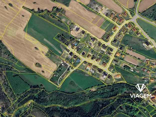 Prodej podílu pole, Petráveč, 479 m2