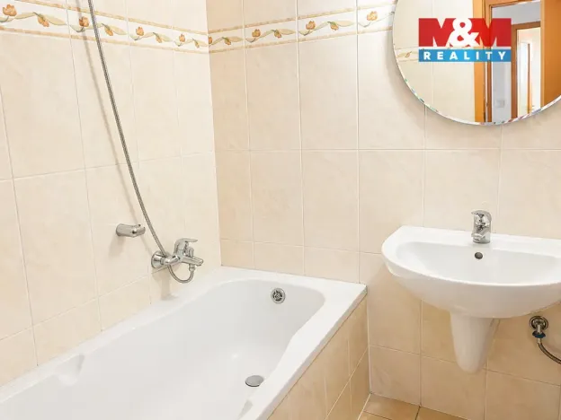 Pronájem bytu 1+kk, Praha - Podolí, Dvorecká, 50 m2