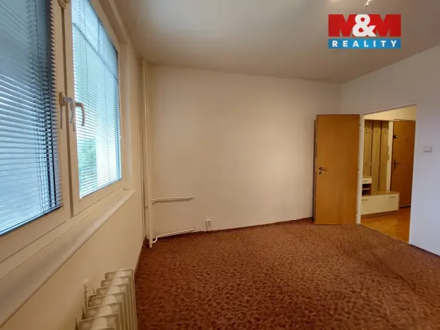 Prodej bytu 3+1, Klášterec nad Ohří, Školní, 66 m2